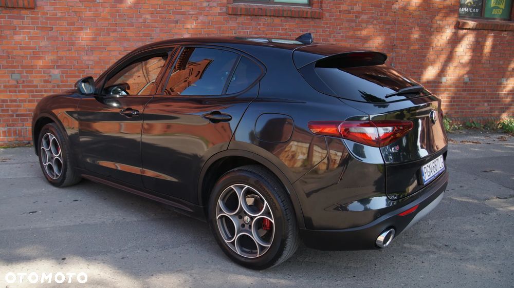 Alfa Romeo Stelvio 2.2 JTDM Executive Q4 - 32