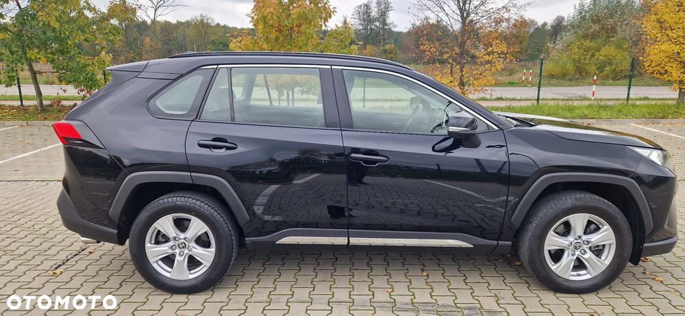 Toyota RAV4 - 9