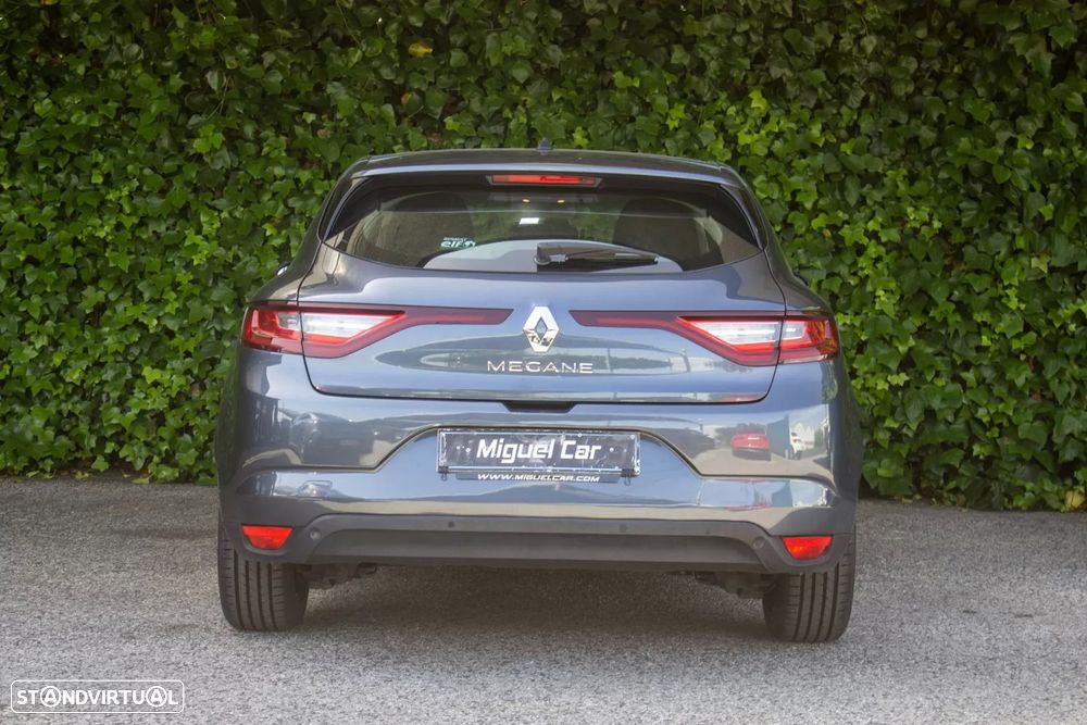 Renault Mégane 1.5 dCi Limited EDC - 10