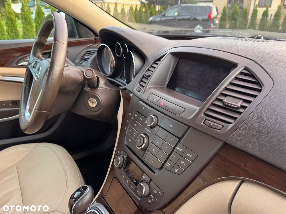 Opel Insignia - 28