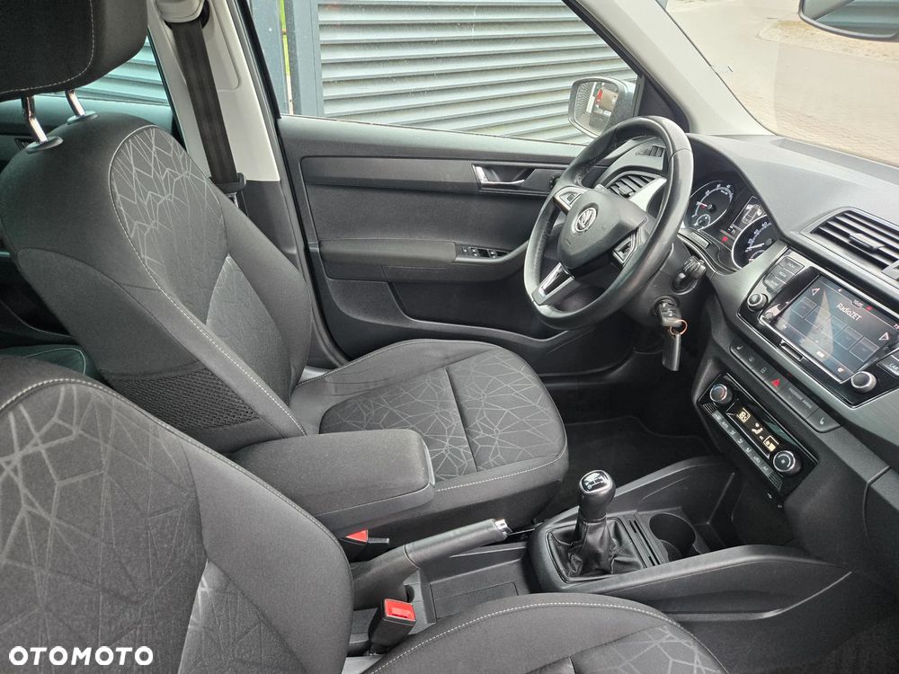 Skoda Fabia 1.0 MPI Soleil - 12