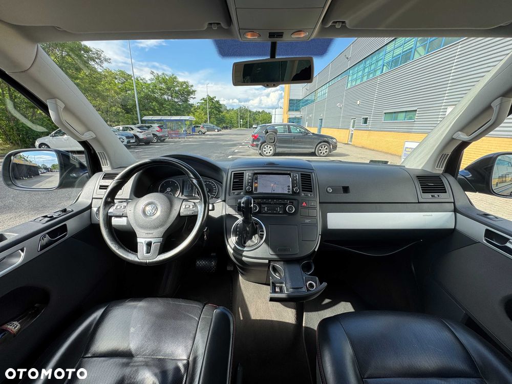 Volkswagen Multivan - 5