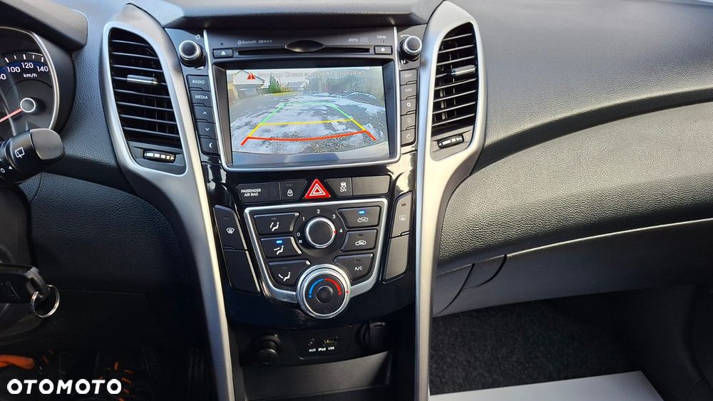 Hyundai i30 i30cw 1.4 Fifa World Cup Edition - 6