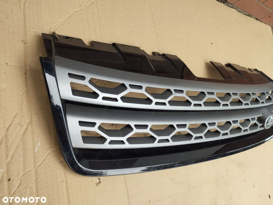 Grill Atrapa Land Rover Discovery Sport 2015-^ FK72-BA100-CAW - 2
