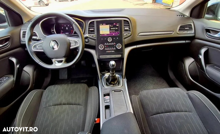 Renault Megane TCe Business - 4
