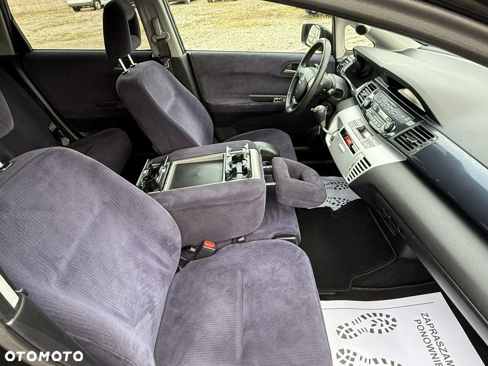 Honda FR-V - 30