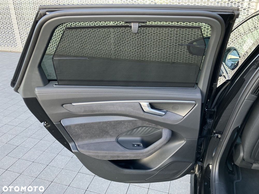 Audi A6 Avant - 30