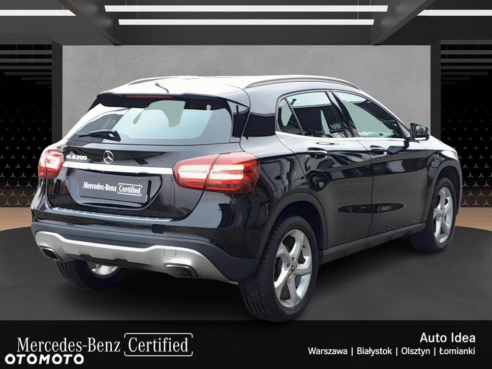 Mercedes-Benz GLA 200 7G-DCT Urban - 5