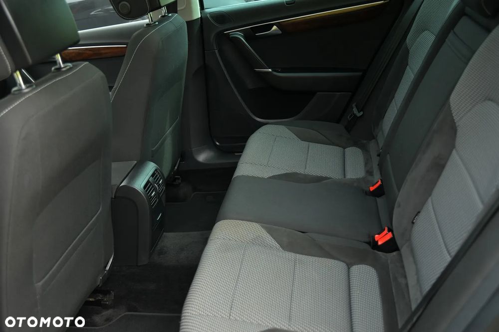 Volkswagen Passat Alltrack 2.0 TDI 4Mot DSG - 22