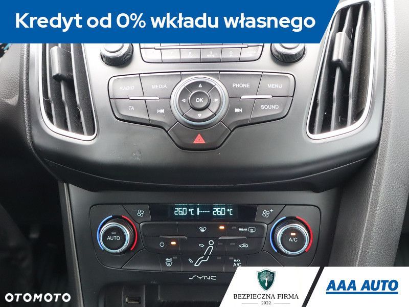 Ford Focus SW - 14