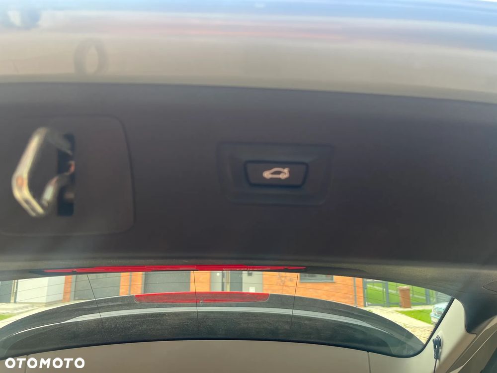 BMW Seria 2 216i Active Tourer - 16