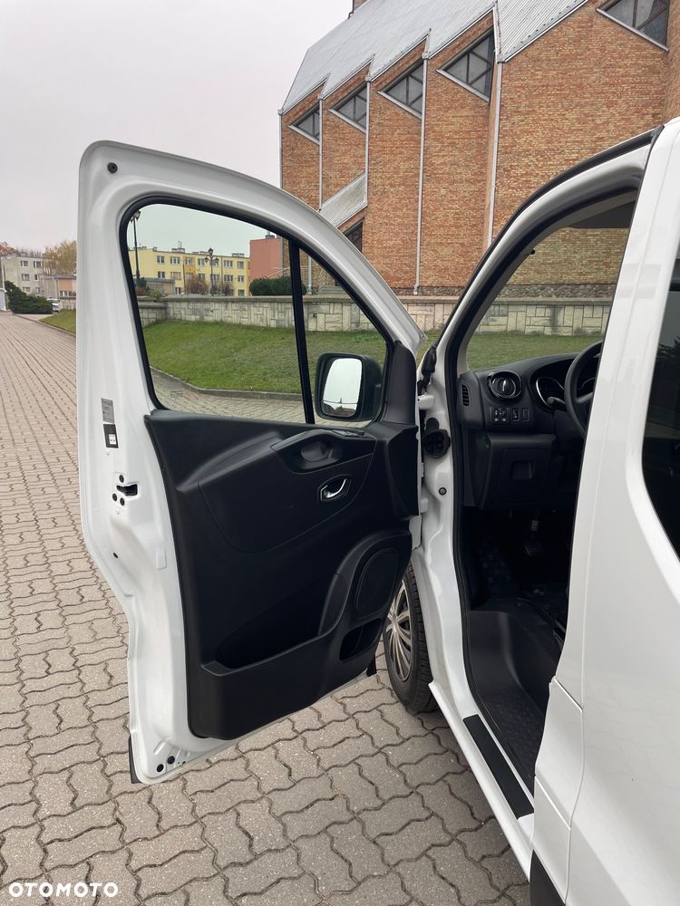 Renault Trafic - 13