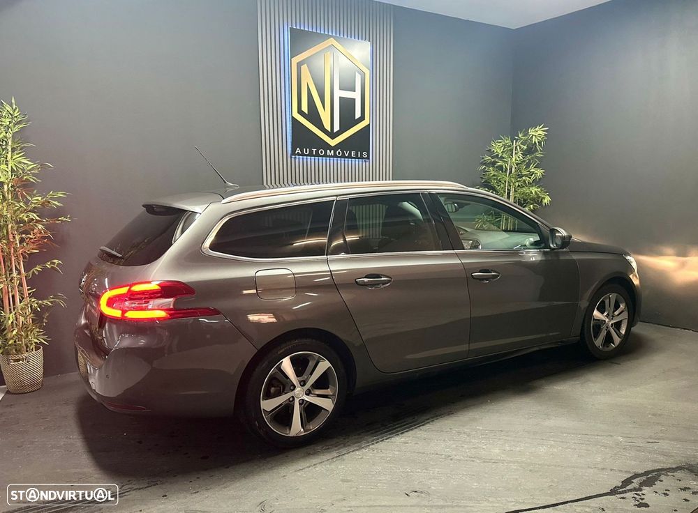 Peugeot 308 SW 1.2 PureTech Allure Pack - 5