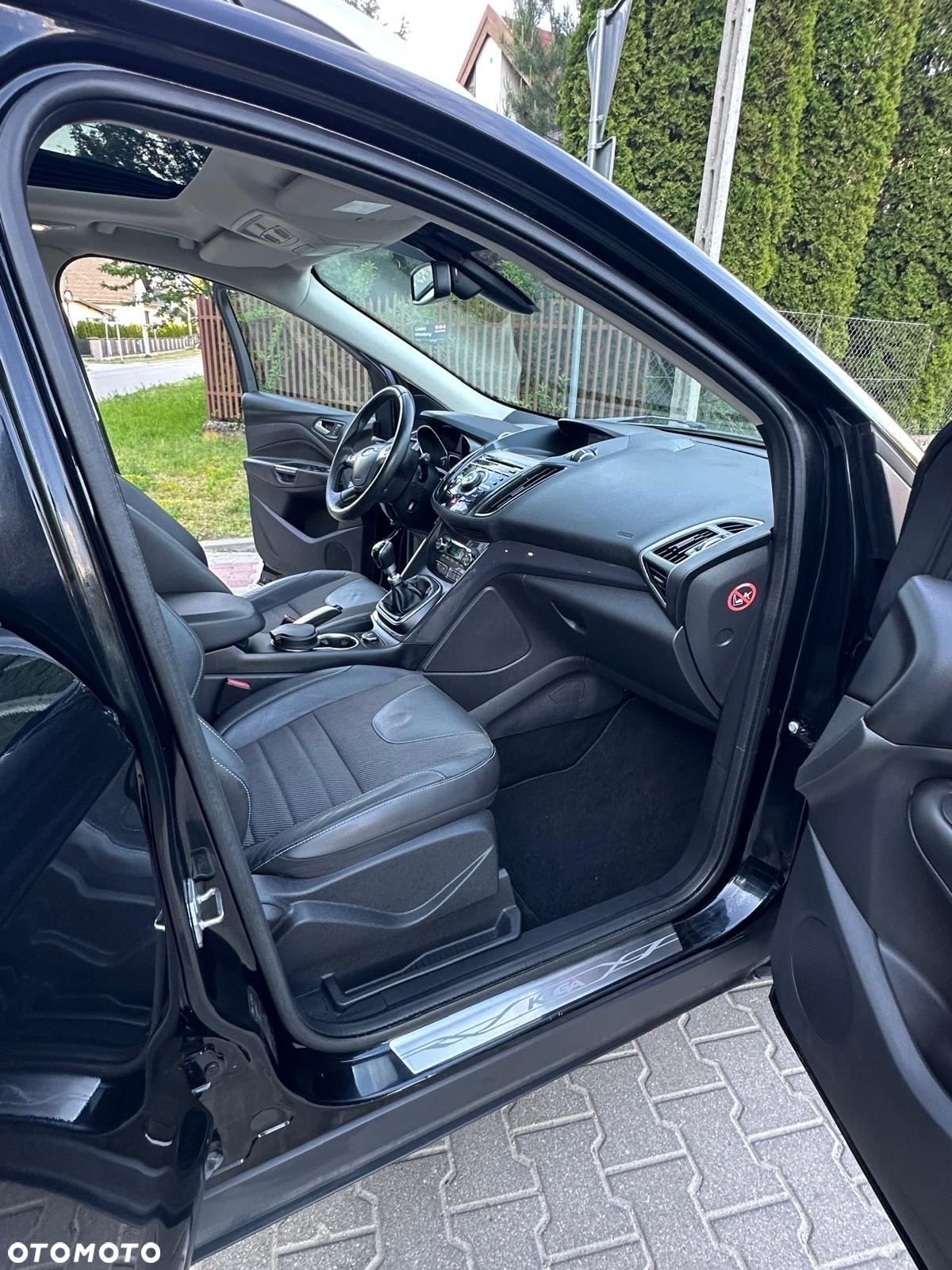 Ford Kuga 1.6 EcoBoost 2x4 Individual - 18