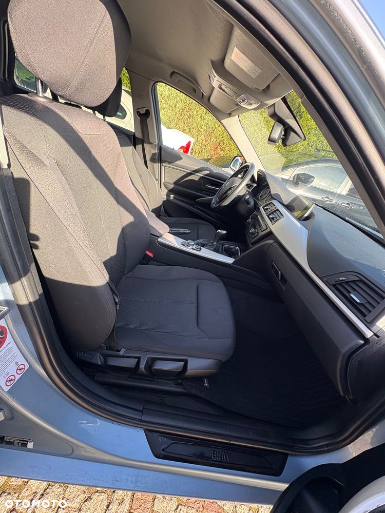 BMW Seria 3 316d Touring Advantage - 18