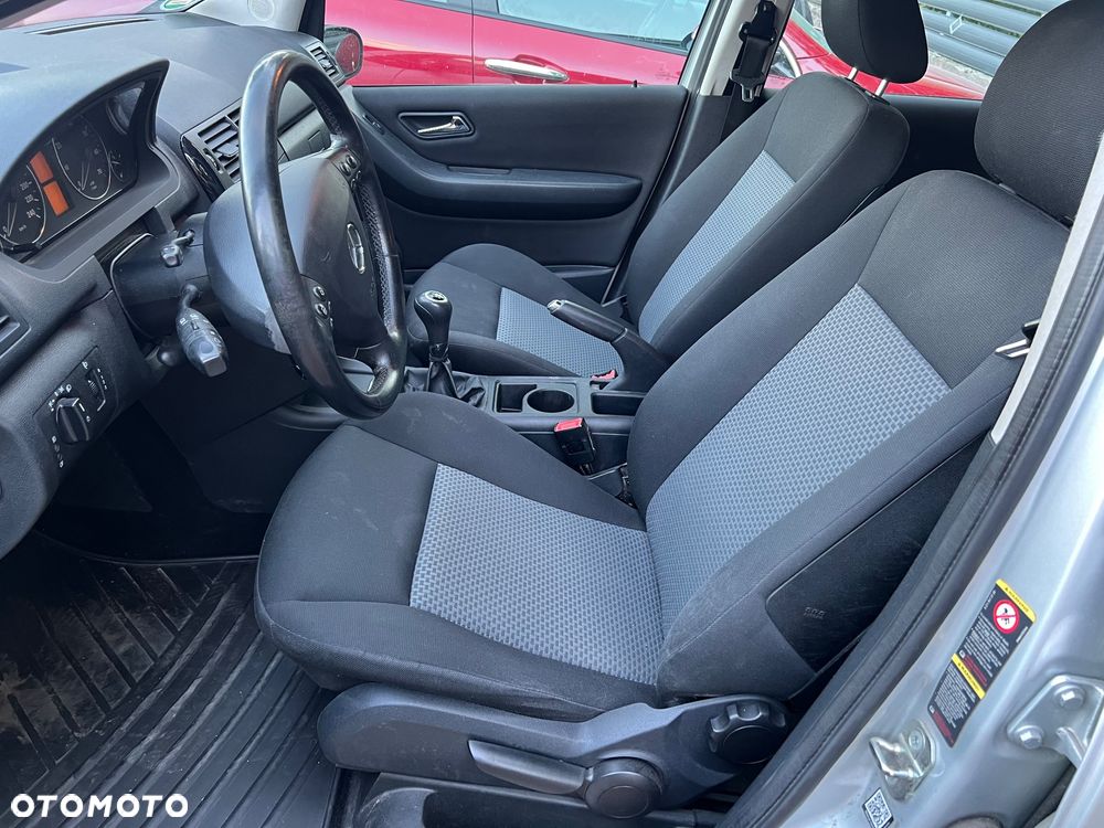 Mercedes-Benz Klasa A 170 Classic - 8