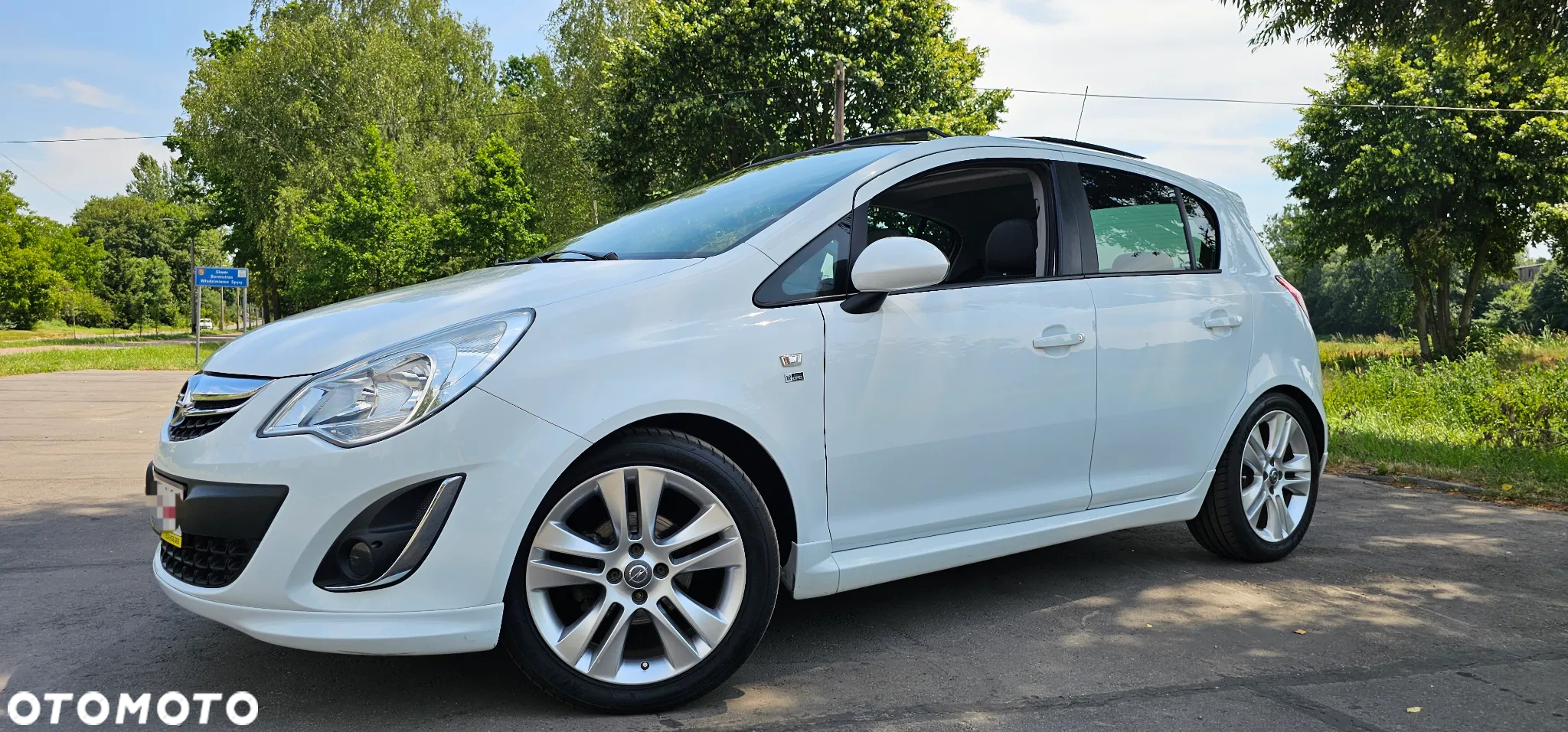 Opel Corsa 1.4 16V 150 Jahre - 2