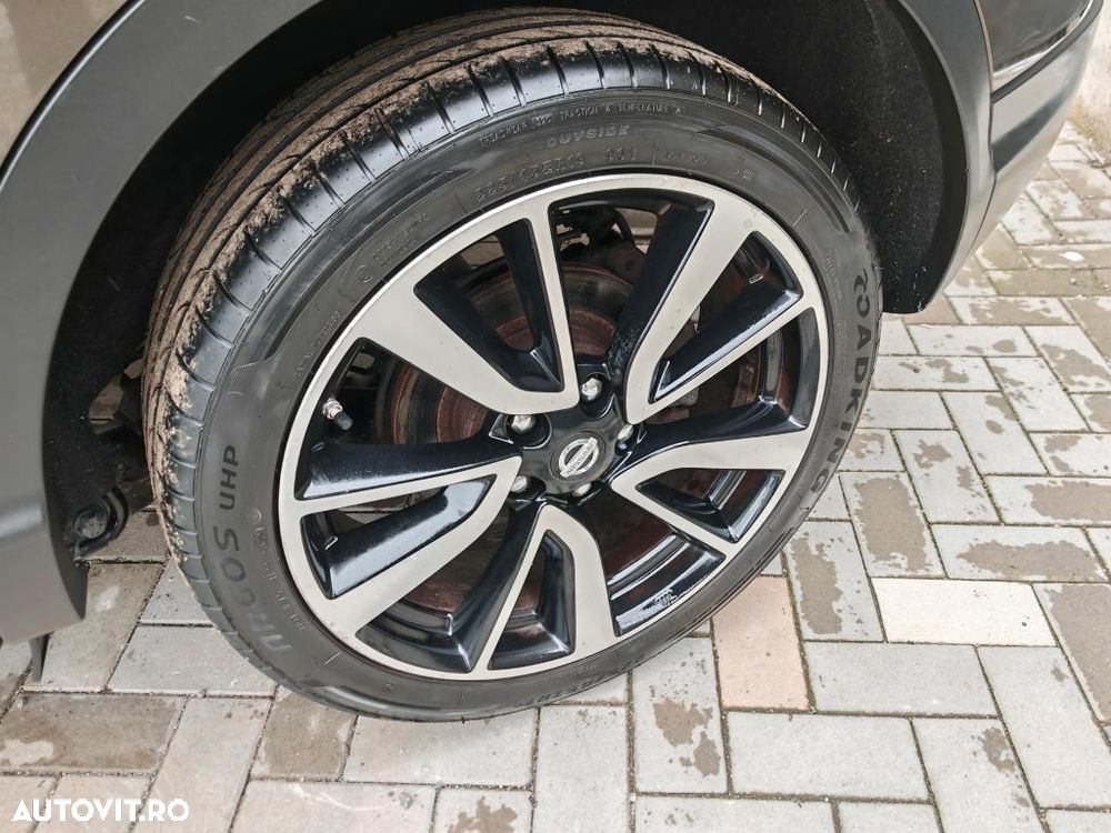 Nissan Qashqai 1.6 DCI Xtronic TEKNA+ - 27