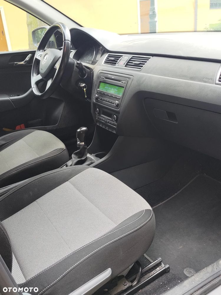 Skoda RAPID 1.2 TSI Style - 7