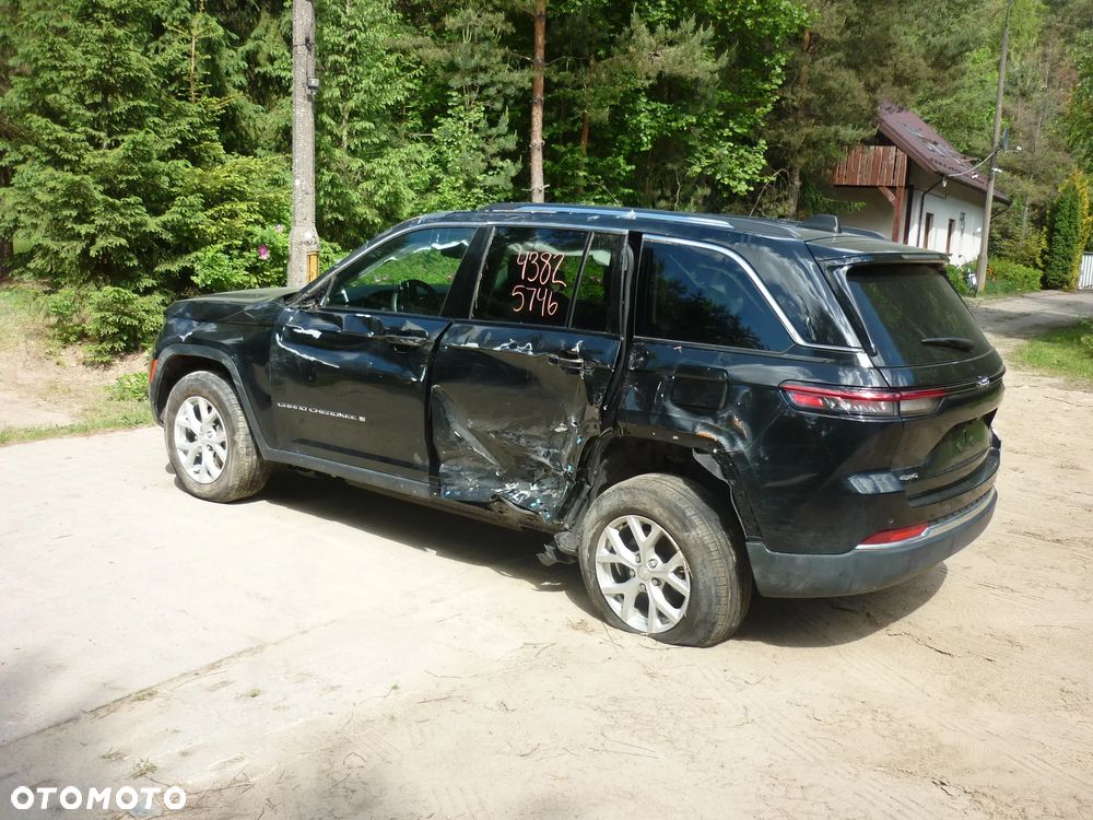 Jeep Grand Cherokee - 3