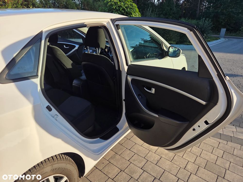 Hyundai i30 1.4 Style - 27