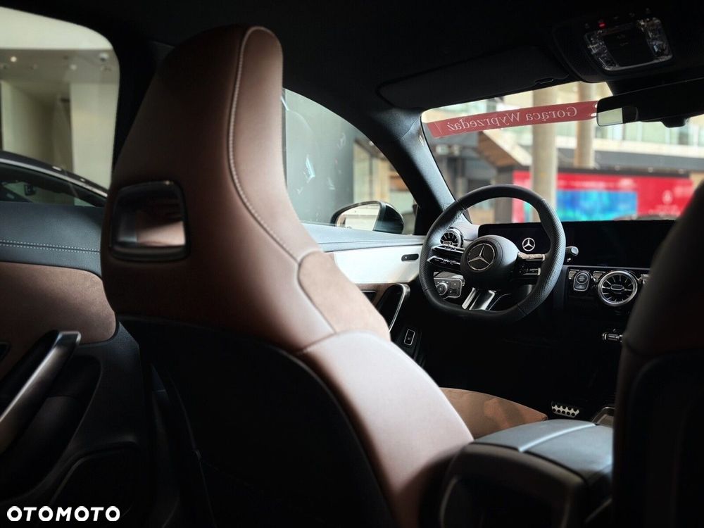 Mercedes-Benz CLA - 15