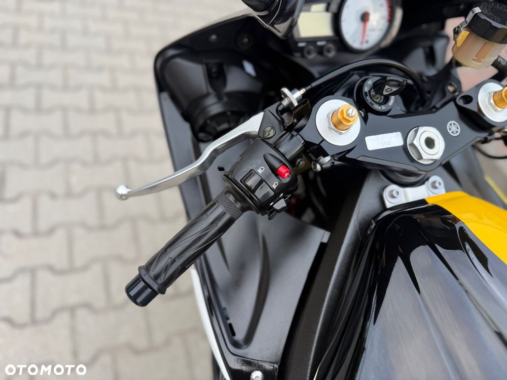Yamaha R6 - 27