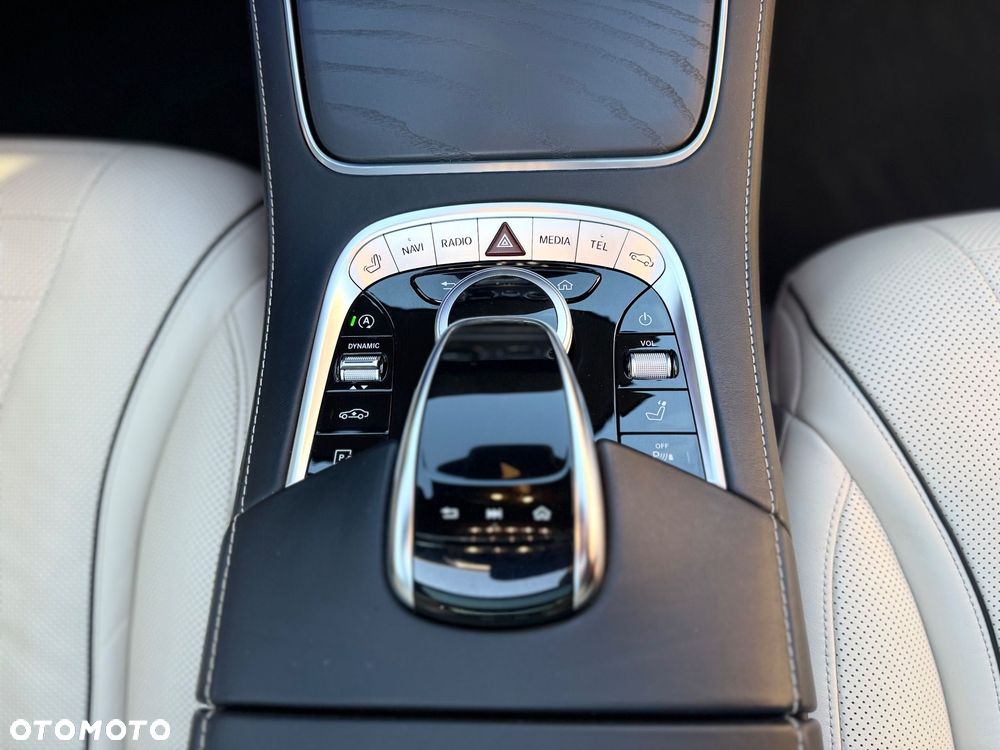 Mercedes-Benz Klasa S 560 4-Matic L 9G-TRONIC - 29