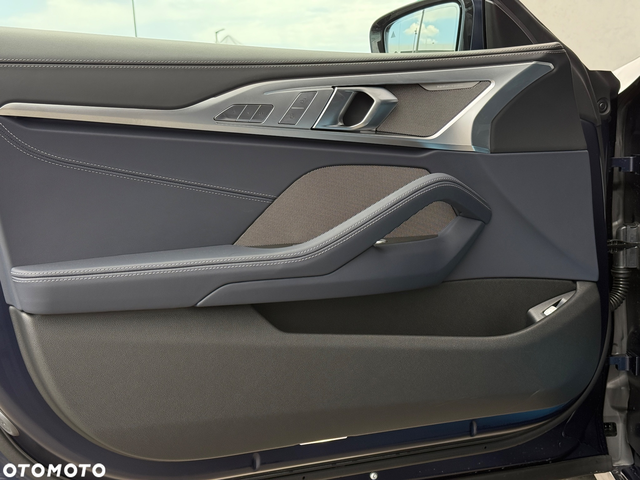 BMW Seria 8 - 16