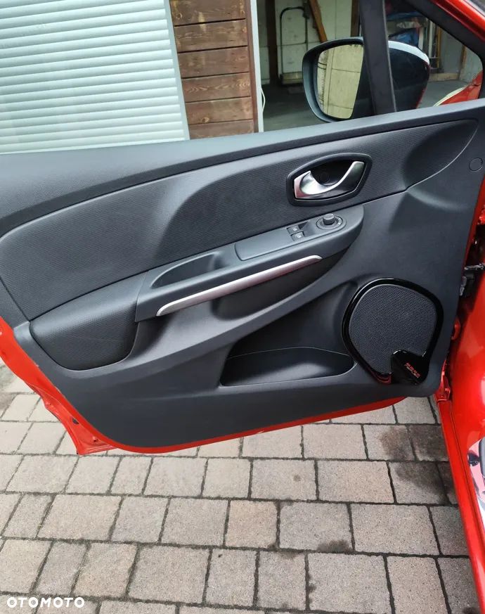 Renault Clio 1.2 16V Limited - 11