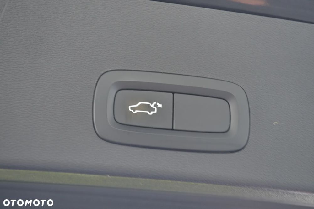 Volvo XC 40 D3 SCR AWD Inscription - 27