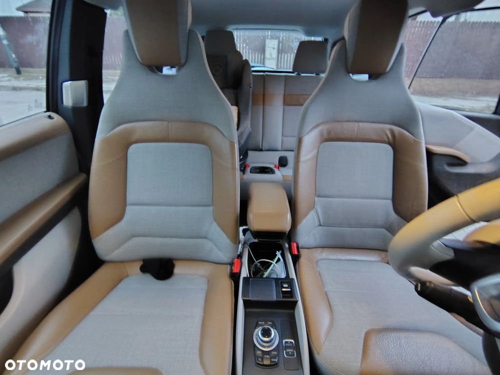 BMW i3 (Range Extender) - 13