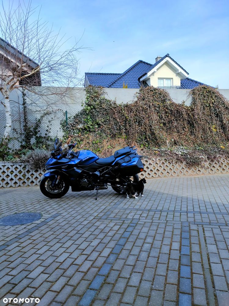 Suzuki GSX 1000 - 2