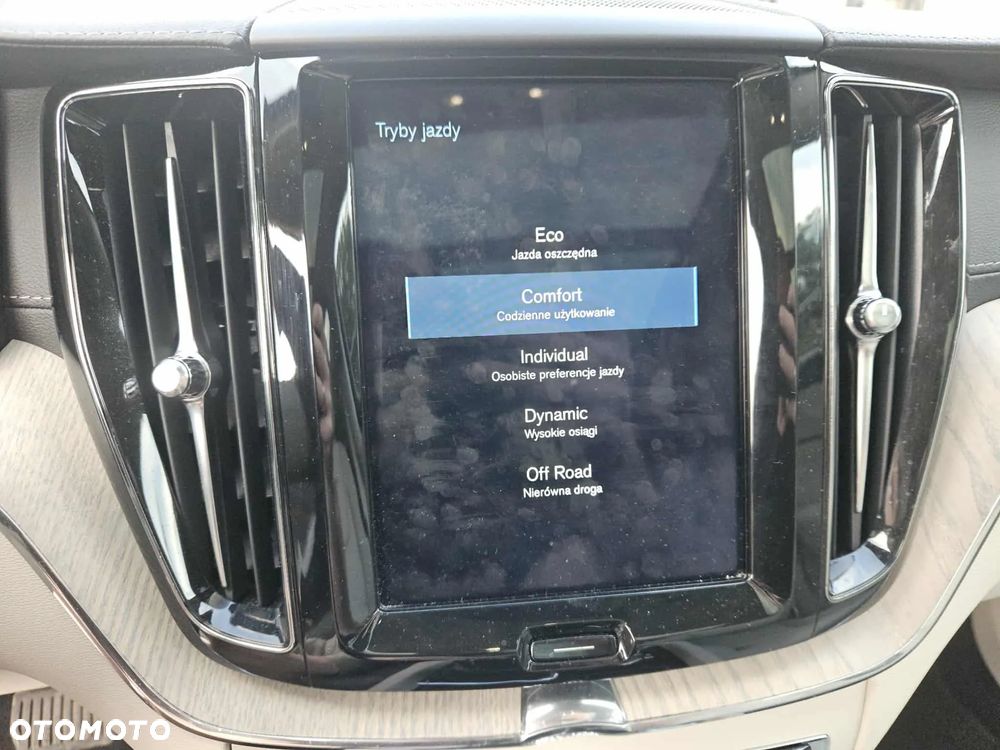 Volvo XC 60 T5 AWD Inscription - 19