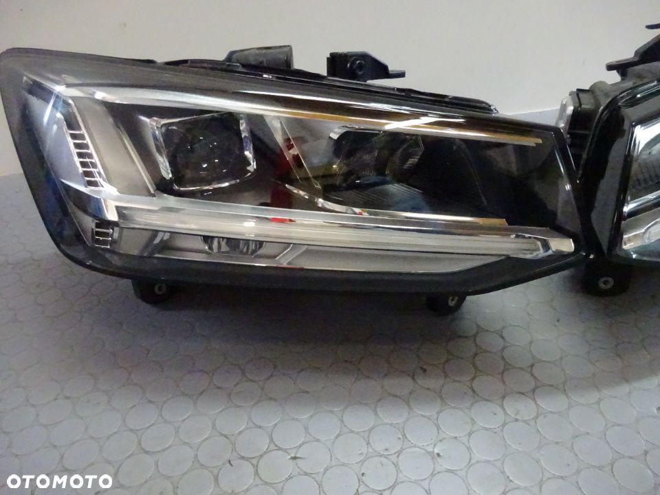 81A941033 81A941034 Lampa przod  prawa lewa  kompletna VOL LED Audi Q2 81A czesci - 2