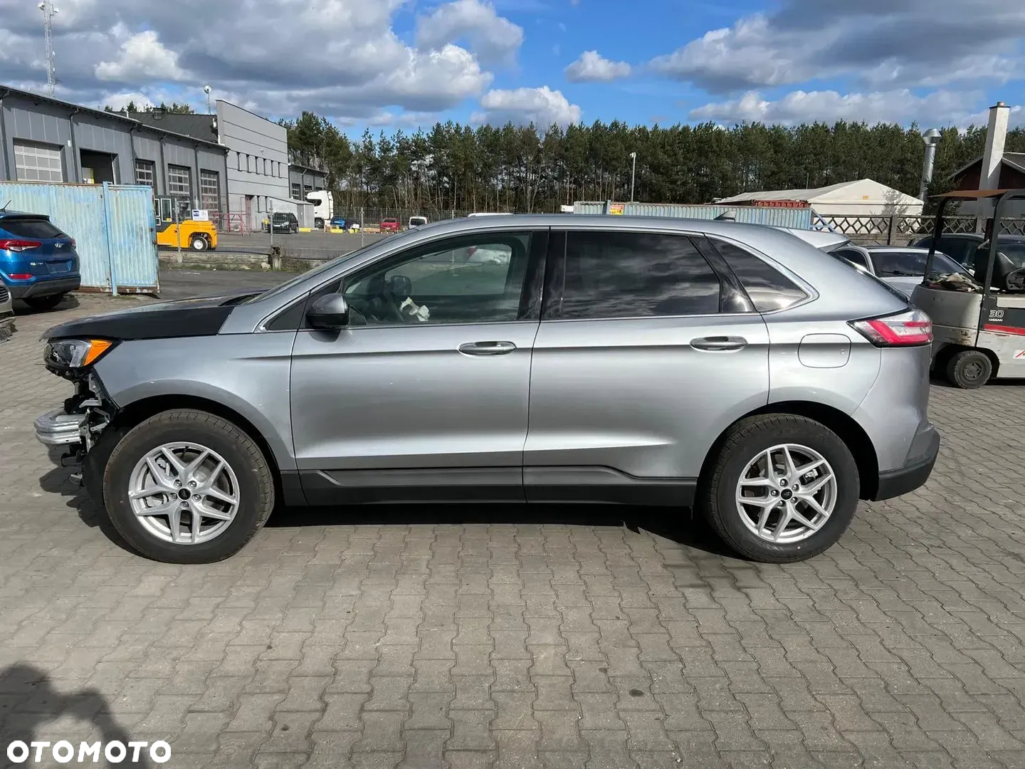 Ford Edge - 2