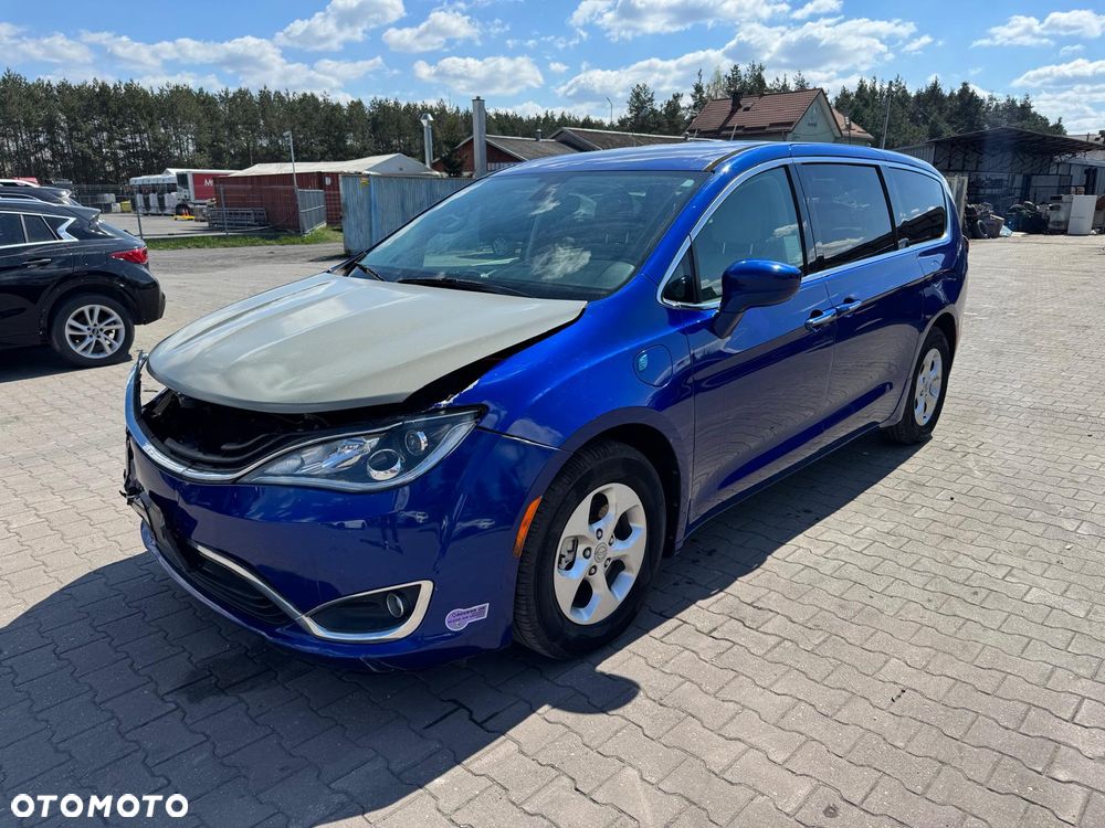 Chrysler Pacifica - 7