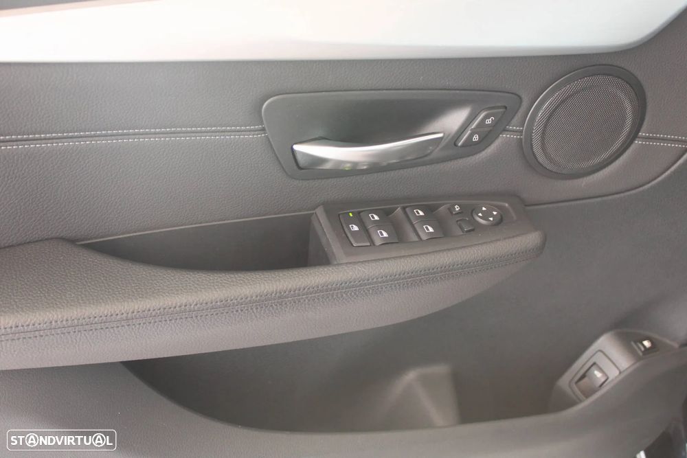 BMW 225xe Active Tourer Line Luxury - 10