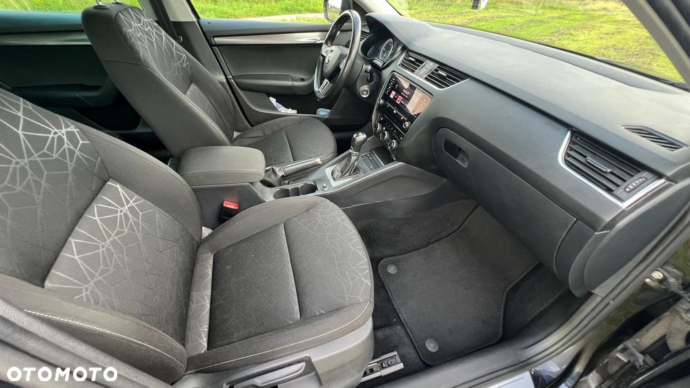 Skoda Octavia 2.0 TDI SCR Clever DSG - 13