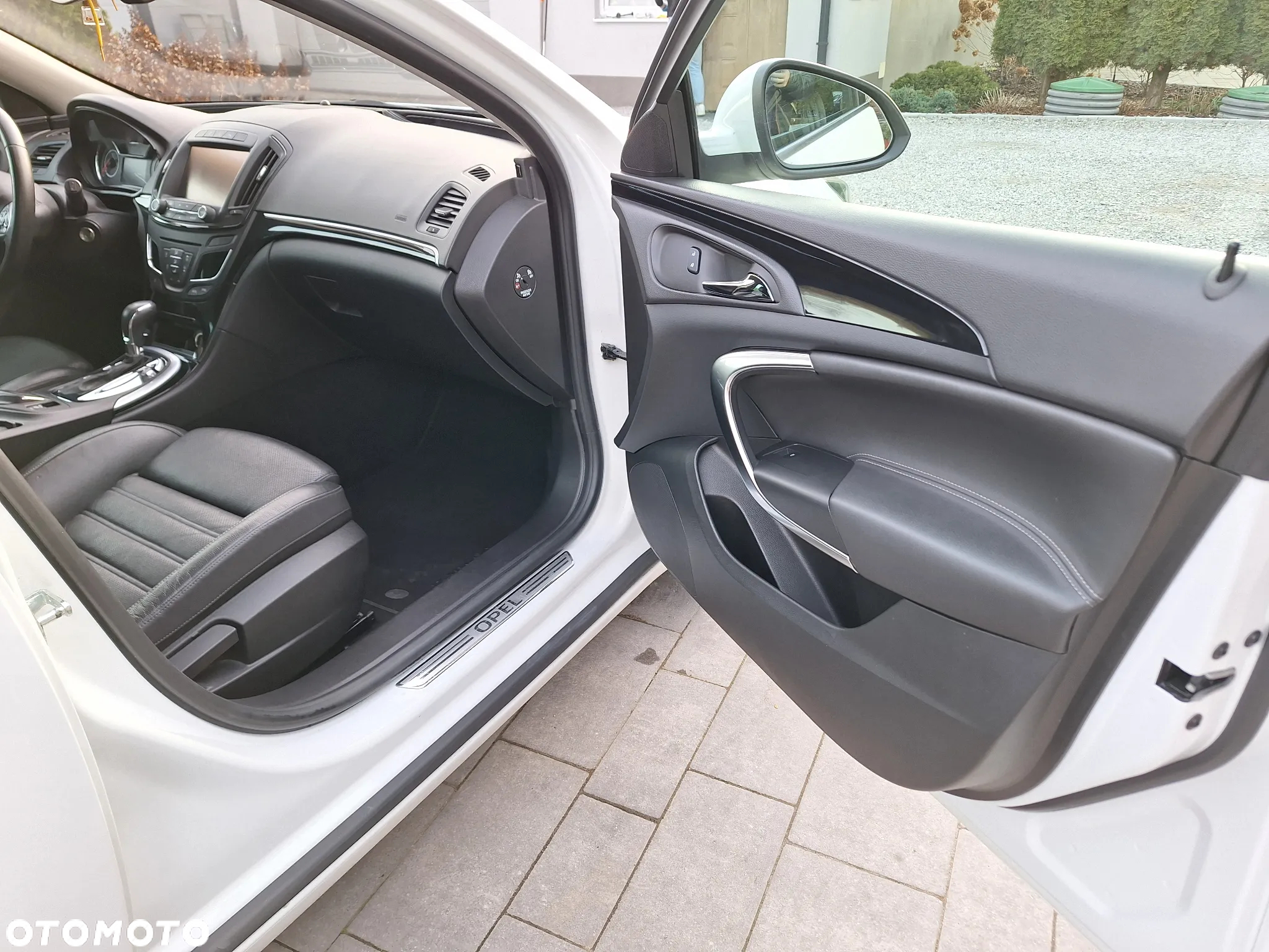 Opel Insignia 1.6 T Executive EU6 - 10