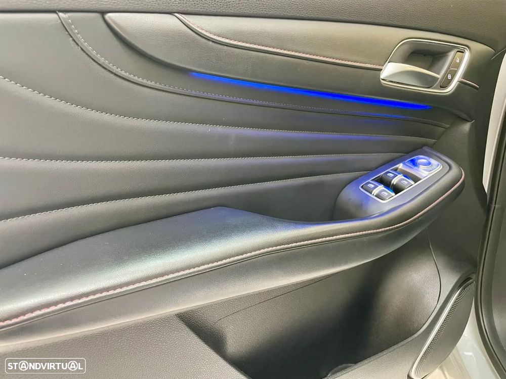 MG EHS 1.5 T-GDI Plug-in Hybrid Luxury - 14