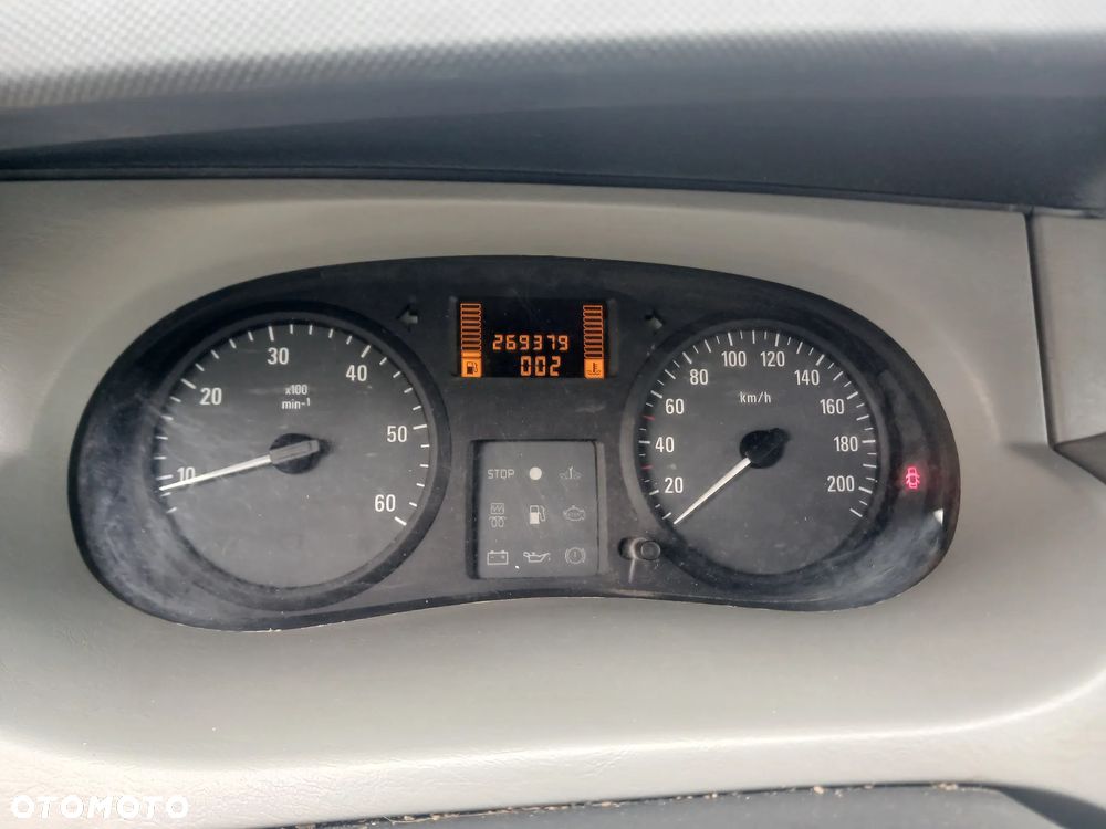 Opel Vivaro - 6
