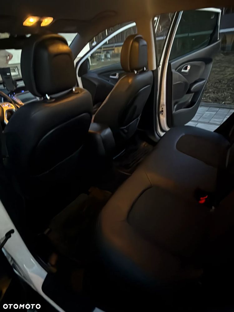 Hyundai ix35 1.7 CRDi 2WD blue Trend - 19