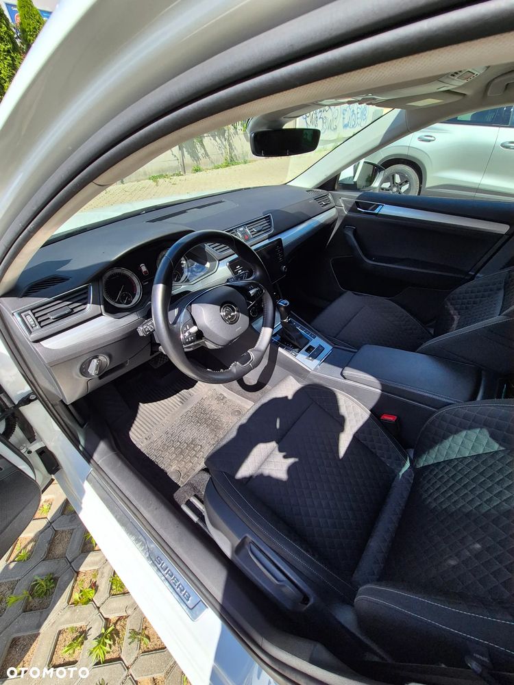 Skoda Superb 1.5 TSI Ambition DSG - 11