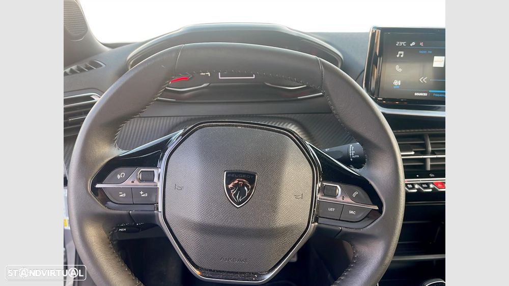 Peugeot 2008 1.2 PureTech Style — fotografia 14