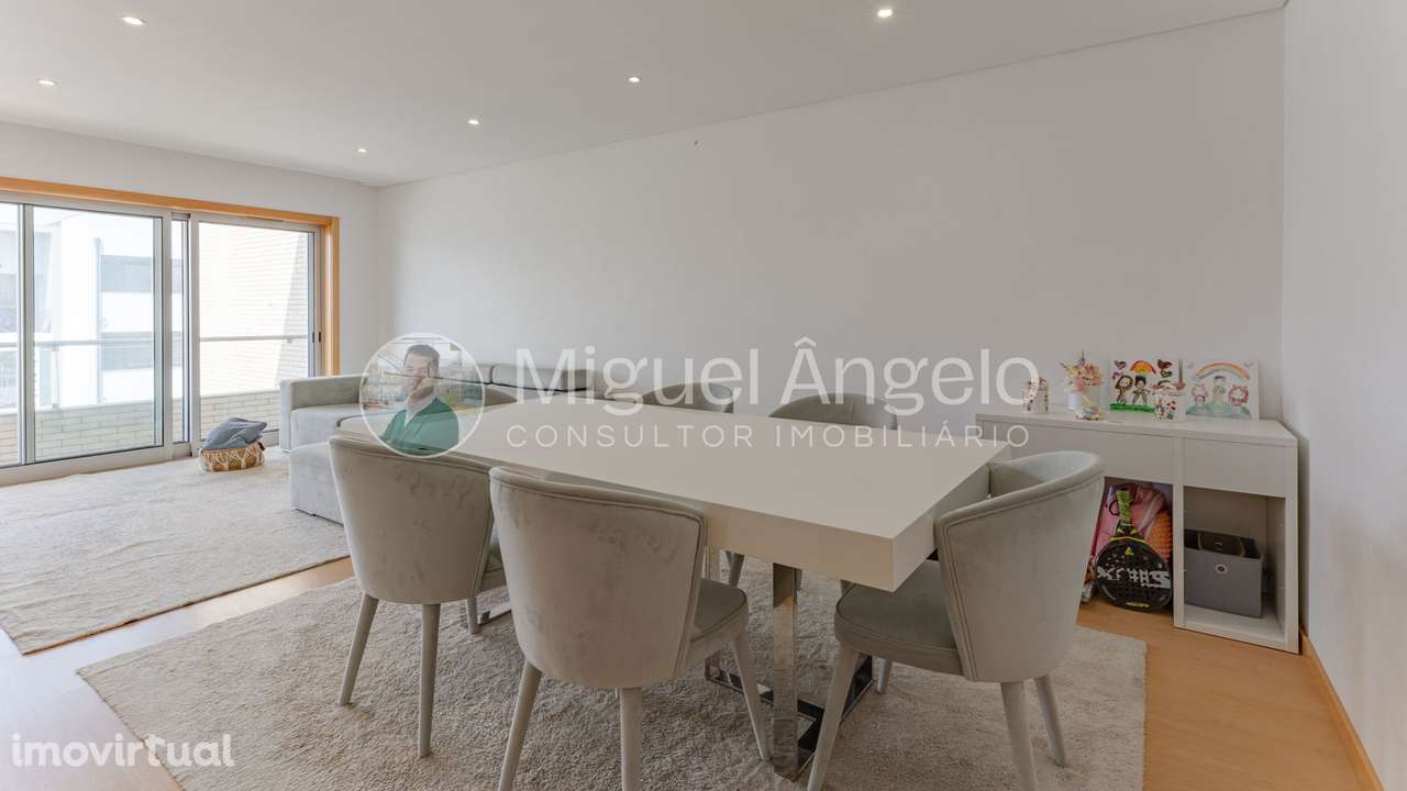 T3 em excelente estado com box e varandas - Urbanização dos Germanos - Grande imagem: 5/25