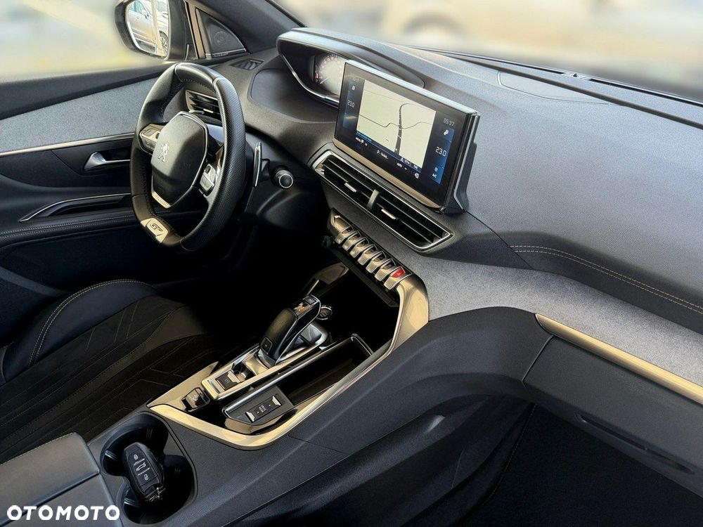 Peugeot 5008 - 19