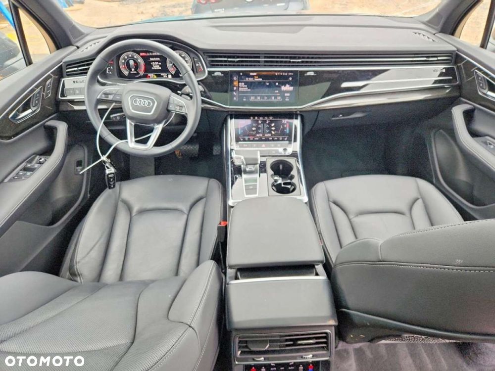 Audi Q7 - 9
