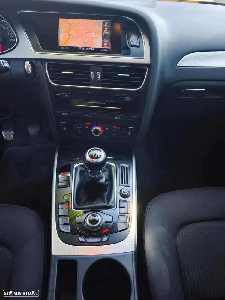 Audi A4 Avant 2.0 TDI Business Line - 7