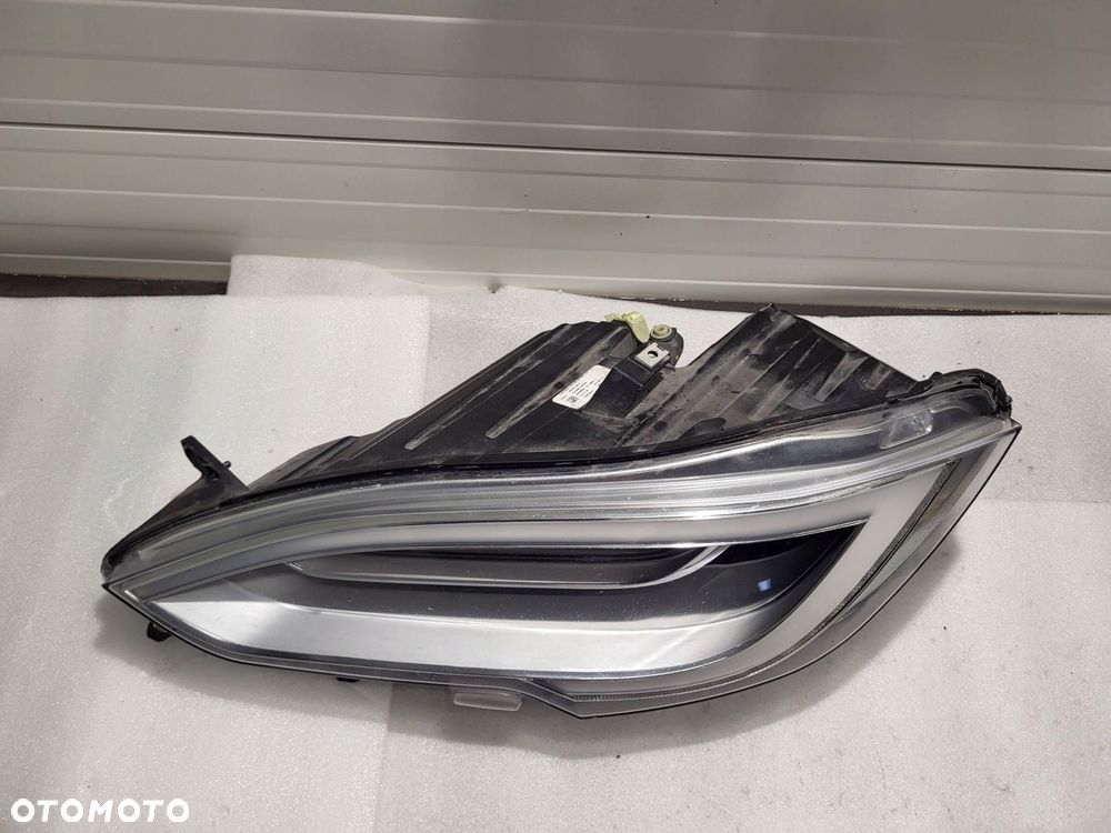 tesla model s lift full przód strona lewa 105357400c - 6